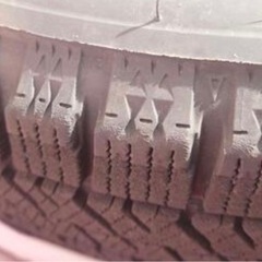 ブリジストン スタッドレスタイヤ 155/65r14の画像