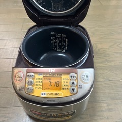 象印5．５.5合炊き炊飯器の画像