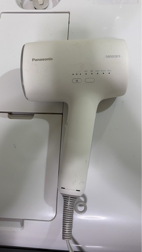 【値下げ中】パナソニック Panasonic ヘアードライヤー ナノケア 高浸透ナノイー＆ミネラル ウォームホワイト EH-NA0J-W