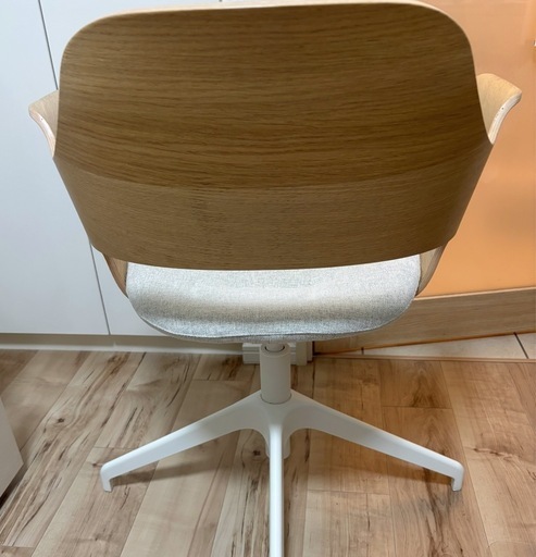 【 i.k.a】美品 IKEA フィェルベルゲット 回転椅子 チェア i.k.a様専用】美品 IKEA フィェルベルゲット 回転椅子 チェア