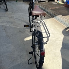 前面バスケット付き26インチ自転車の画像