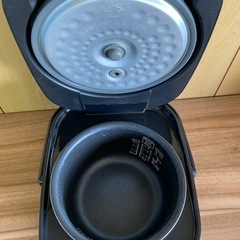 ✅アイリスオーヤマジャー炊飯器✅ ✅RC-MA30-B✅の画像