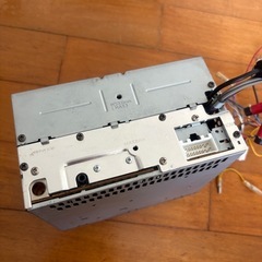ハーネス付き　クラリオン製のカーオーディオ「DUB385MPの画像