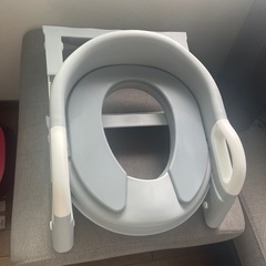 ステップ付き補助便座の画像