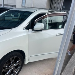 日産エルグランドの画像