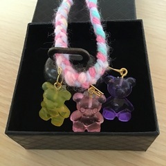 ハンドメイドの熊鈴の画像