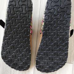 未使用級BIRKENSTOCK　トングサンダルの画像