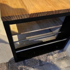 木製ローテーブルの画像