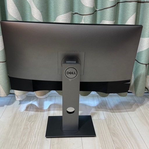 Dell U2720QM 27インチ 4K モニター