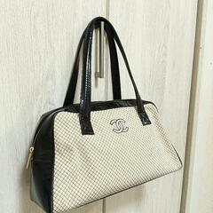 綺麗め。CHANEL　シャネル　CCココマーク ハンドバッグの画像