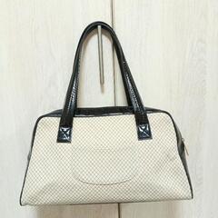綺麗め。CHANEL　シャネル　CCココマーク ハンドバッグの画像