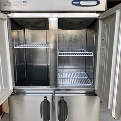 業務用　ホシザキ  4ドア冷蔵冷凍庫　冷蔵430L/冷凍129L  製造番号E204924　中古品の画像