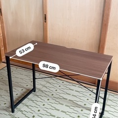 机とキャスター付き袖の画像