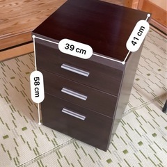 机とキャスター付き袖の画像