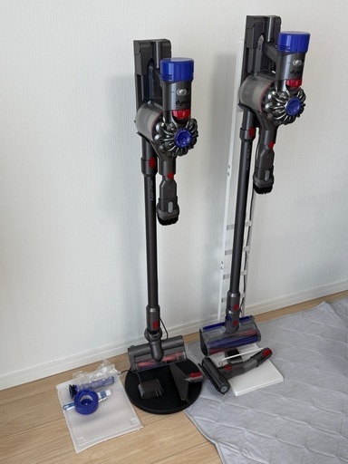 Dyson v7/v8 2本セット、スタンド付属