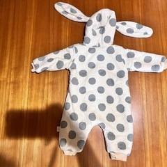 18. 80サイズ ？ 子供服 ベビー服 モコモコ アウター ロンパース うさぎの画像