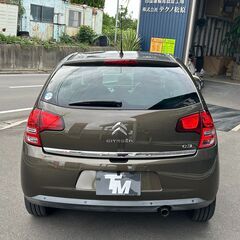 シトロエン　Ｃ3　車検整備2年付き！　ガラストップルーフ　ＥＴＣ　社外バックカメラ　の画像