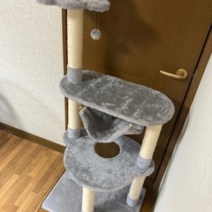 3段キャットタワーハンモック付きの画像
