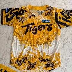 新品　阪神タイガース　ユニフォーム　タオルセットの画像