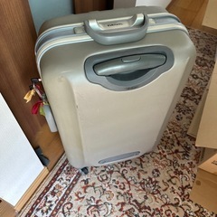 スーツケースの画像