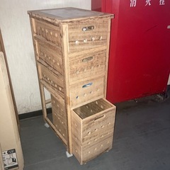キッチン収納　木製　天板タイル の画像