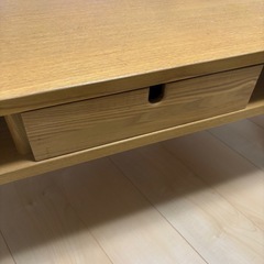 リビングテーブルの画像