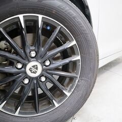 トヨタ ヴォクシー　ハイブリッド 　Ｖ　入庫しました(^o^)丿の画像