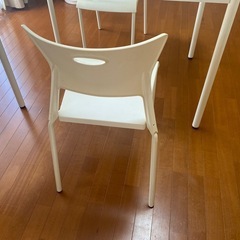 天板ガラステーブル&椅子2脚セットの画像