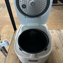 IRIS OHYAMA 炊飯器　2020年製の画像