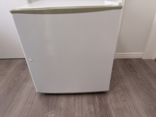 【美品】アビテラックス1ドア冷蔵庫46L