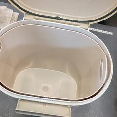 0722-011 おむつゴミ箱の画像