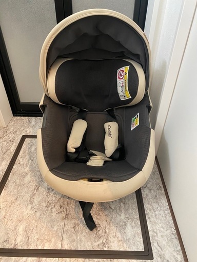 美品　combi  isofix エッグショック　チャイルドシート