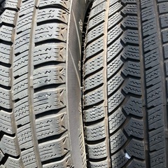 175/65R15  84T スタッドレスタイヤの画像