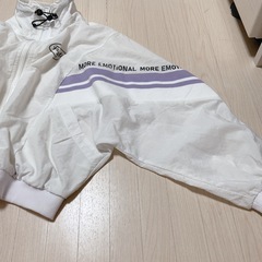 140cm  BISKEE  ジャンパーの画像