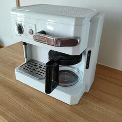 デロンギコーヒーメーカーの画像