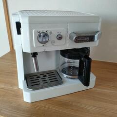 デロンギコーヒーメーカーの画像