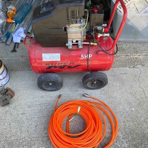 エアーコンプレッサー　稼働品　50L