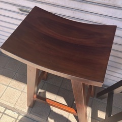 カウンターの椅子2つセット　の画像
