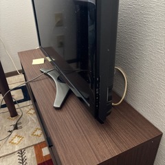 テレビ&テレビ台、リモコンの画像