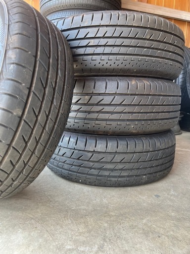 組み換え無料中古夏用タイヤ215/65R15 96HブリヂストンプレーズPX-RV