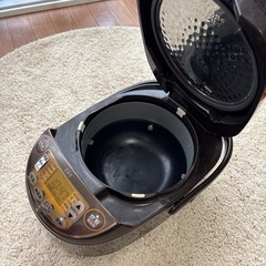 炊飯器の画像