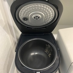 炊飯器の画像