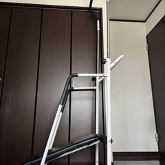 ぶらさがり健康器•腹筋ベンチ•腕トレ滑車付きセットの画像