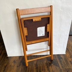 折りたたみチェアの画像