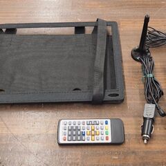 液晶部傷多数あり ダイアモンドヘッド OVER TIME 14インチポータブルTV OT-PFT14TE 動作確認済 2024年製 録画機能付きの画像