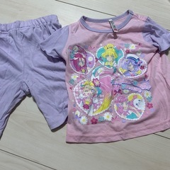 女の子90甚平と100のパジャマの画像
