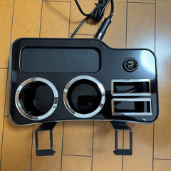 日産キャラバンGX用 センターコンソールドリンクホルダー (USB充電付)の画像