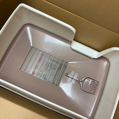 【未使用】ユニ・チャーム デオトイレ 快適ワイド 本体＋トイレシート＆砂セットの画像