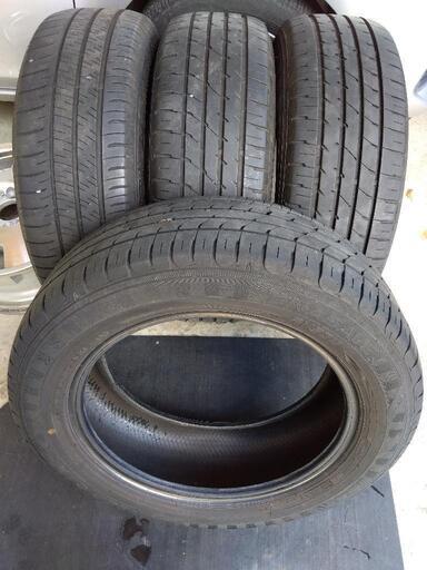 ダンロップ215/60R17インチバリ山　在庫処分格安 差し上げます。ダンロップ215/60r174本 (しん) 大月のタイヤ