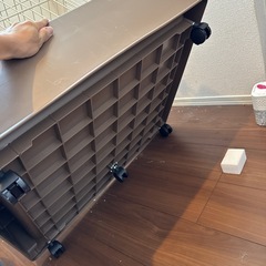 ペット用ケージ（犬用トイレ+フェンス取り付け式お皿付き）　の画像